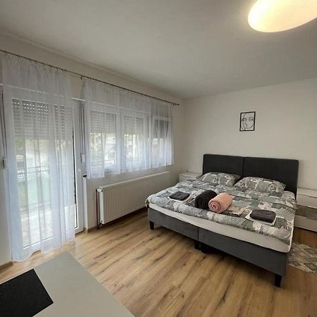 Opg - Zm Apartmani Martinovic Novska エクステリア 写真
