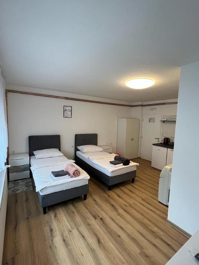 Opg - Zm Apartmani Martinovic Novska エクステリア 写真