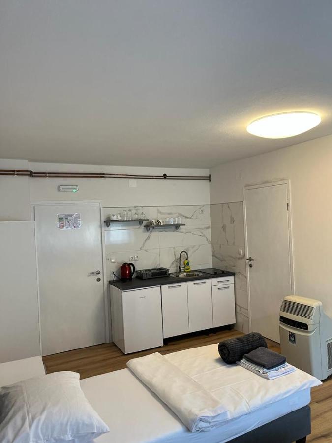 Opg - Zm Apartmani Martinovic Novska エクステリア 写真